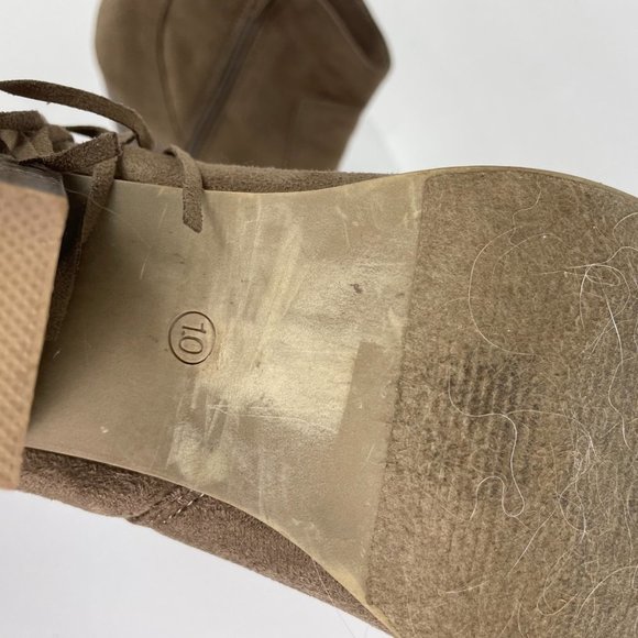 Diva Lounge Woman's Sz 10 Faux Suede Fringe Stack Heeled Ankle Booties Fall - Picture 7 of 9